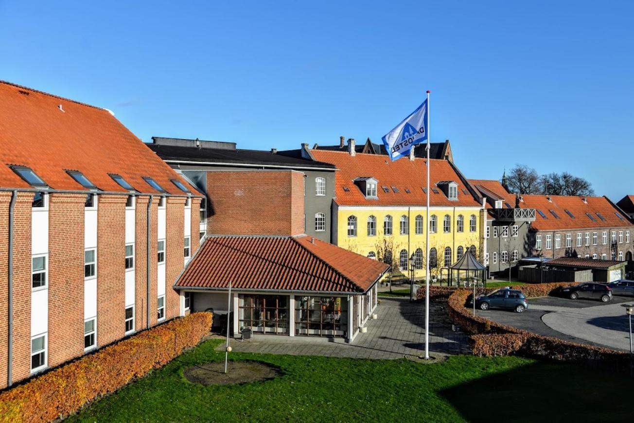 Stoberiet Hostel Свендборг Екстериор снимка The European University of Applied Sciences
