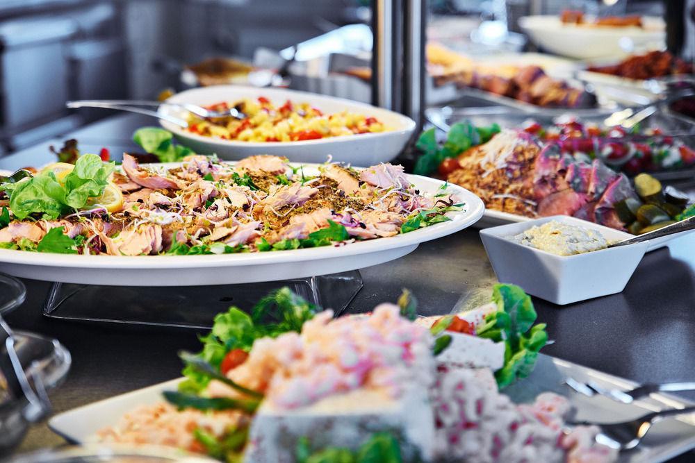 Stoberiet Hostel Свендборг Екстериор снимка A salad bar